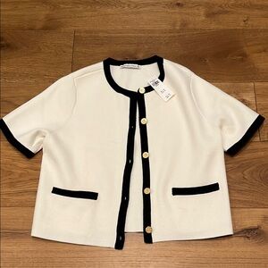 Abercrombie and Fitch cream and Black Short Sleeve Cardigan
